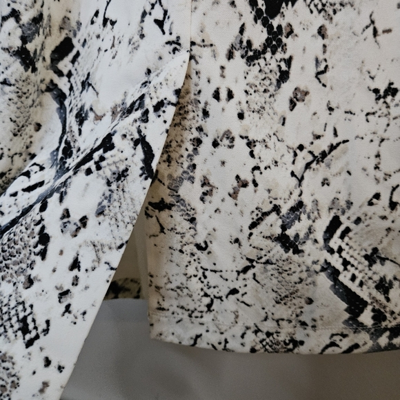 Rachel Roy Midi Dress Elegant Black White Snake Print Cocktail Neutral Ruffle - Picture 15 of 15